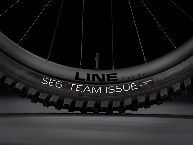 2022 Trek Rail 9.9 XTR Electric Mountain Bike Black and Marigold-10